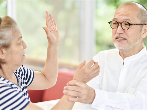 暴言や暴力
